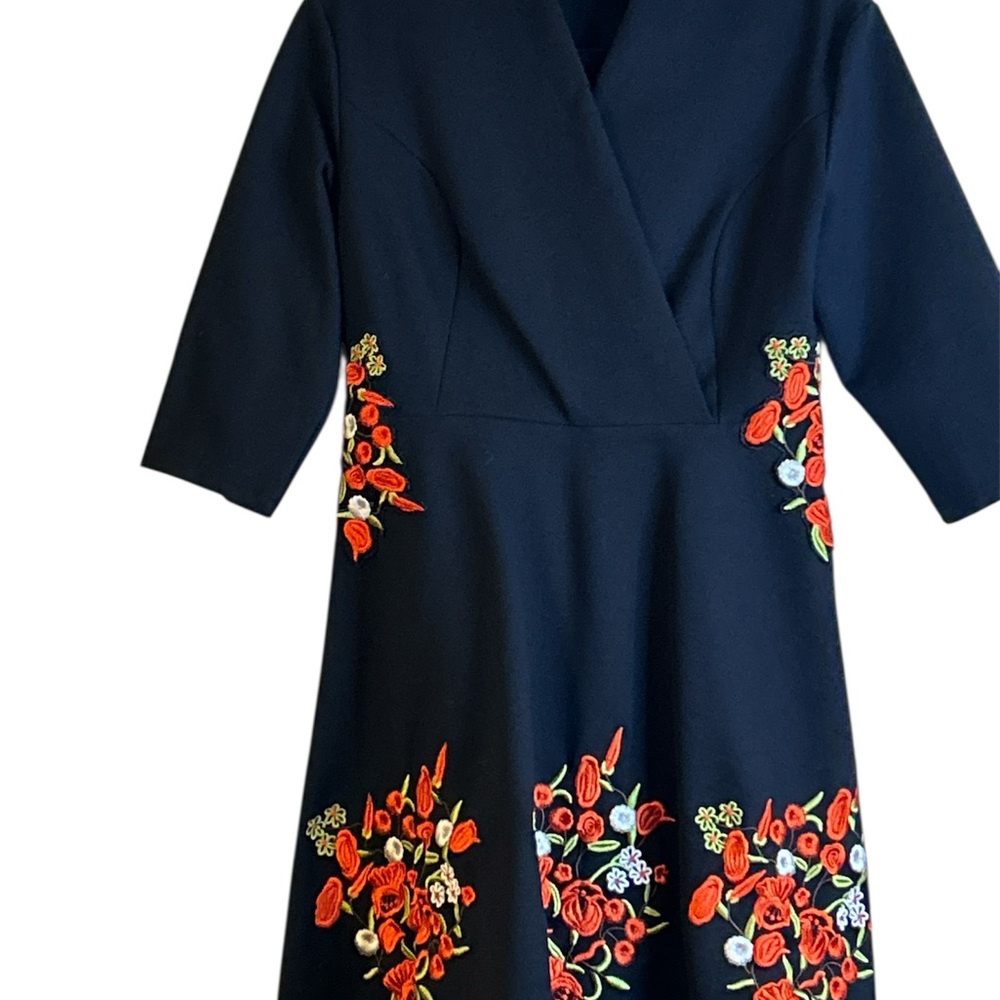 Lai Ming Five Cats Elegant Black Floral Embroidered Midi Dress